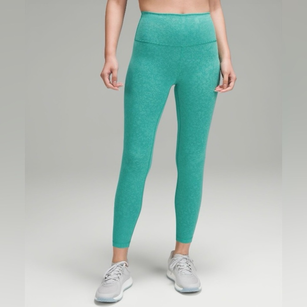 Lululemon Wunder Train High Rise Tight 25”